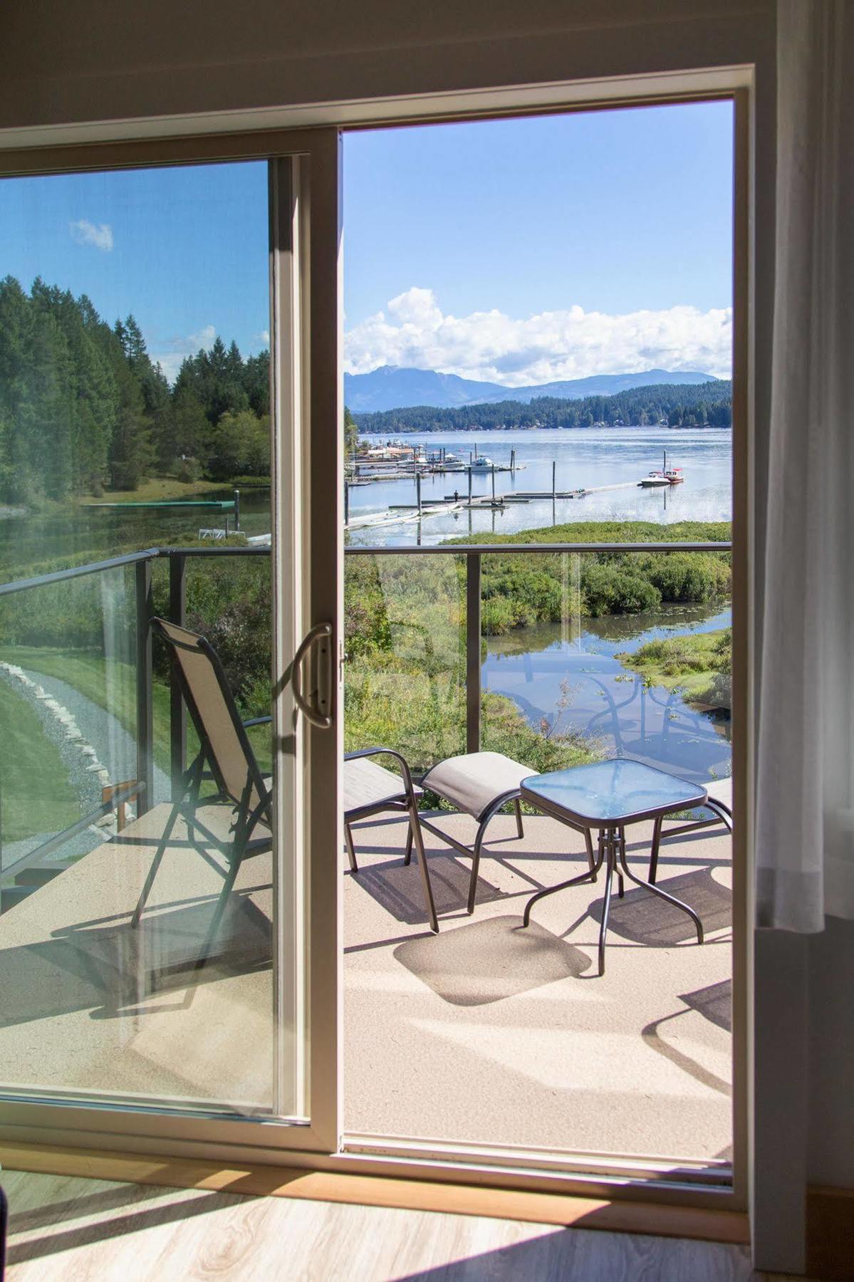 Sproat Lake Landing Resort Great Central Exterior photo